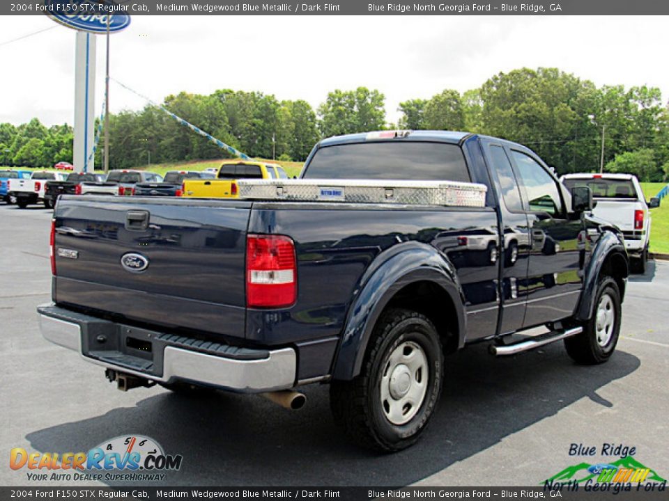 2004 Ford F150 STX Regular Cab Medium Wedgewood Blue Metallic / Dark Flint Photo #5