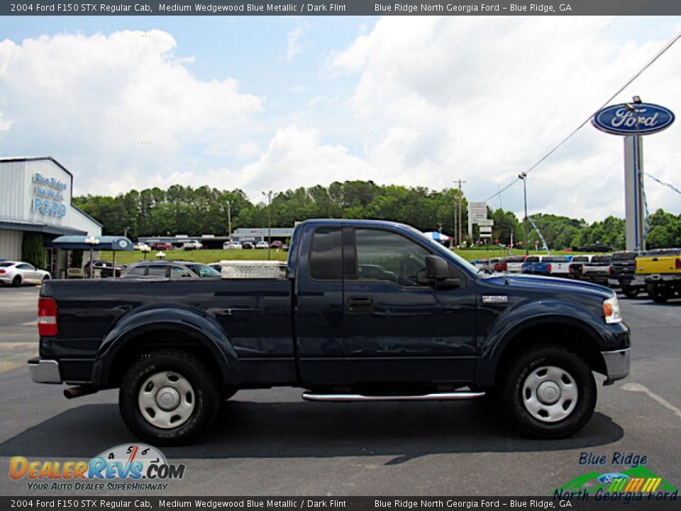 2004 Ford F150 STX Regular Cab Medium Wedgewood Blue Metallic / Dark Flint Photo #6