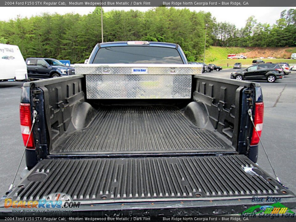 2004 Ford F150 STX Regular Cab Medium Wedgewood Blue Metallic / Dark Flint Photo #13