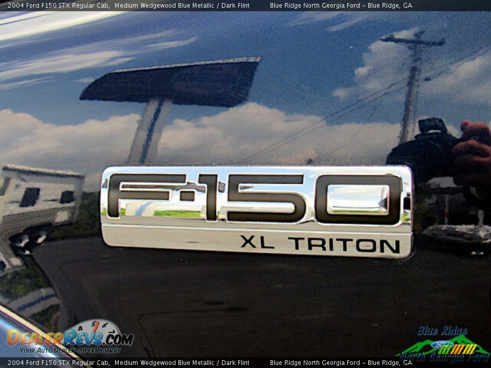 2004 Ford F150 STX Regular Cab Medium Wedgewood Blue Metallic / Dark Flint Photo #23