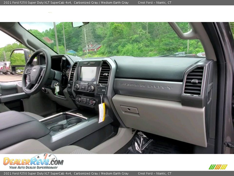Dashboard of 2021 Ford F250 Super Duty XLT SuperCab 4x4 Photo #24