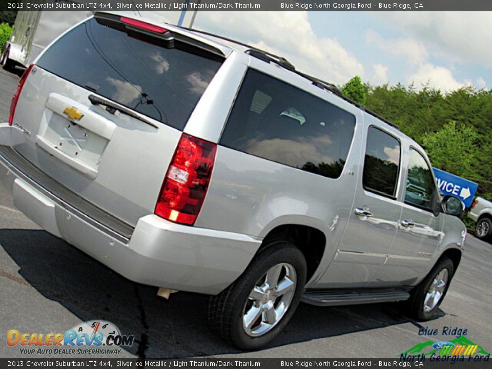 2013 Chevrolet Suburban LTZ 4x4 Silver Ice Metallic / Light Titanium/Dark Titanium Photo #31