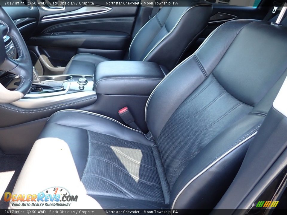 Front Seat of 2017 Infiniti QX60 AWD Photo #20