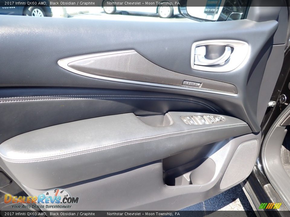 Door Panel of 2017 Infiniti QX60 AWD Photo #23