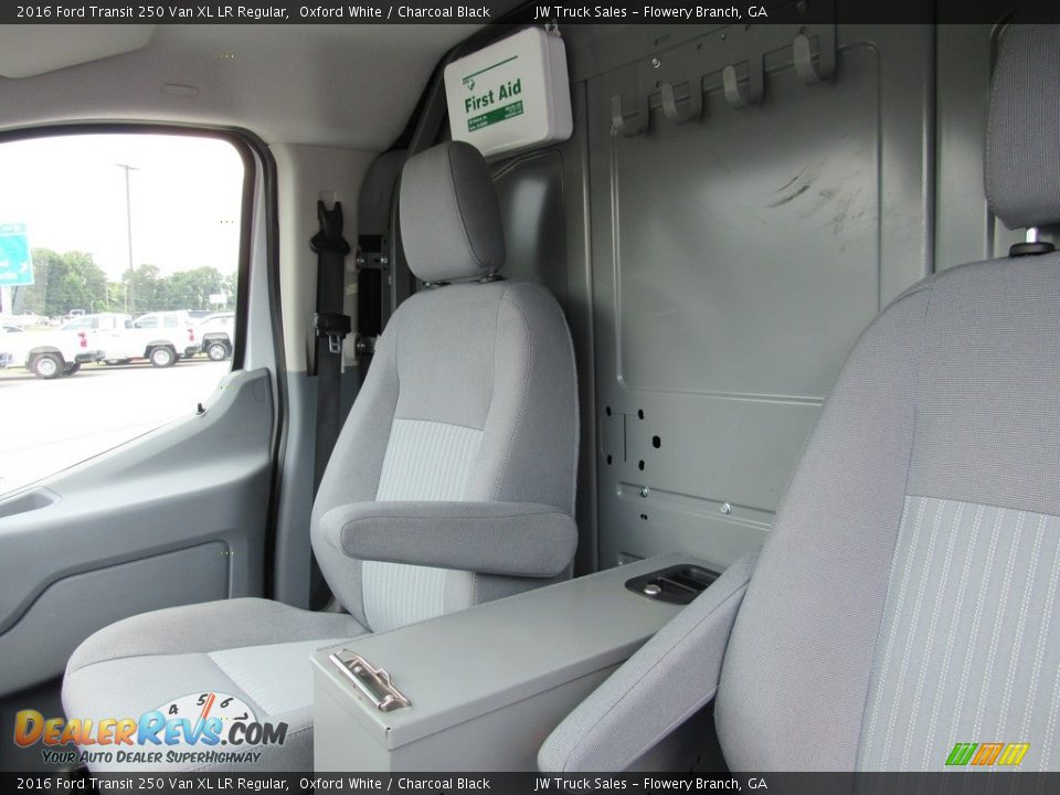 Front Seat of 2016 Ford Transit 250 Van XL LR Regular Photo #20