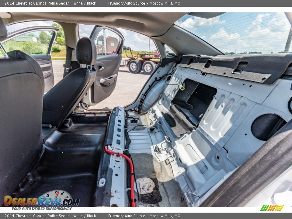 2014 Chevrolet Caprice Police Sedan White / Black Photo #22