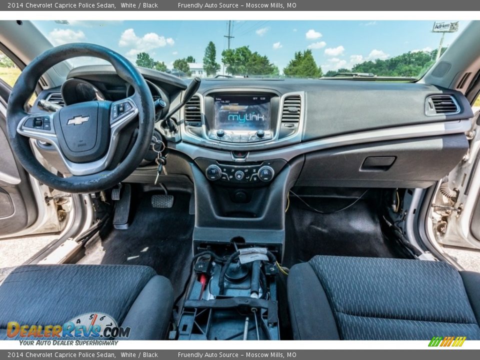 2014 Chevrolet Caprice Police Sedan White / Black Photo #29