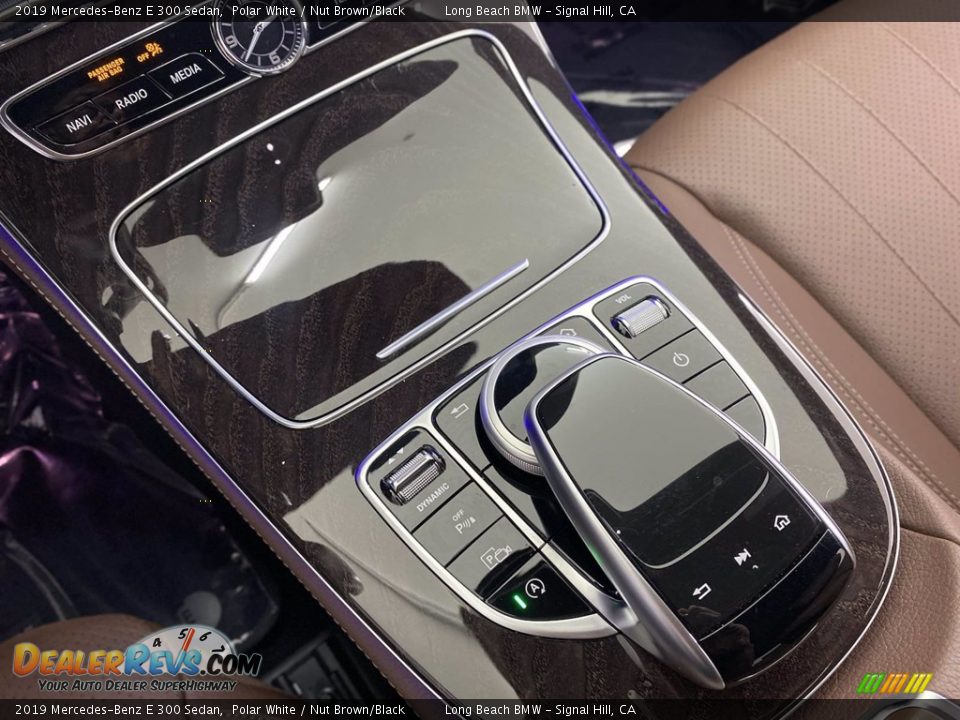 2019 Mercedes-Benz E 300 Sedan Polar White / Nut Brown/Black Photo #27