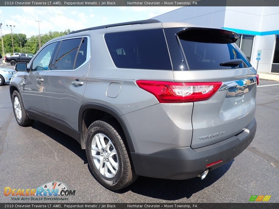 2019 Chevrolet Traverse LT AWD Pepperdust Metallic / Jet Black Photo #4