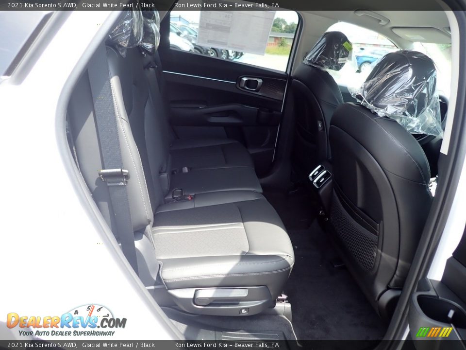 2021 Kia Sorento S AWD Glacial White Pearl / Black Photo #11