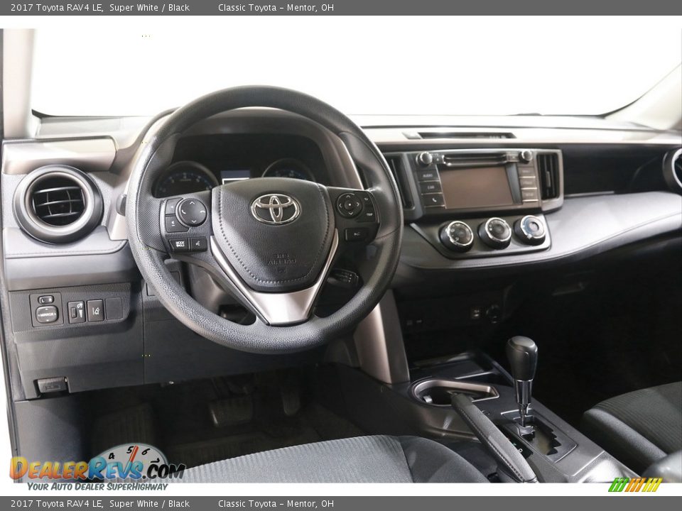 2017 Toyota RAV4 LE Super White / Black Photo #6