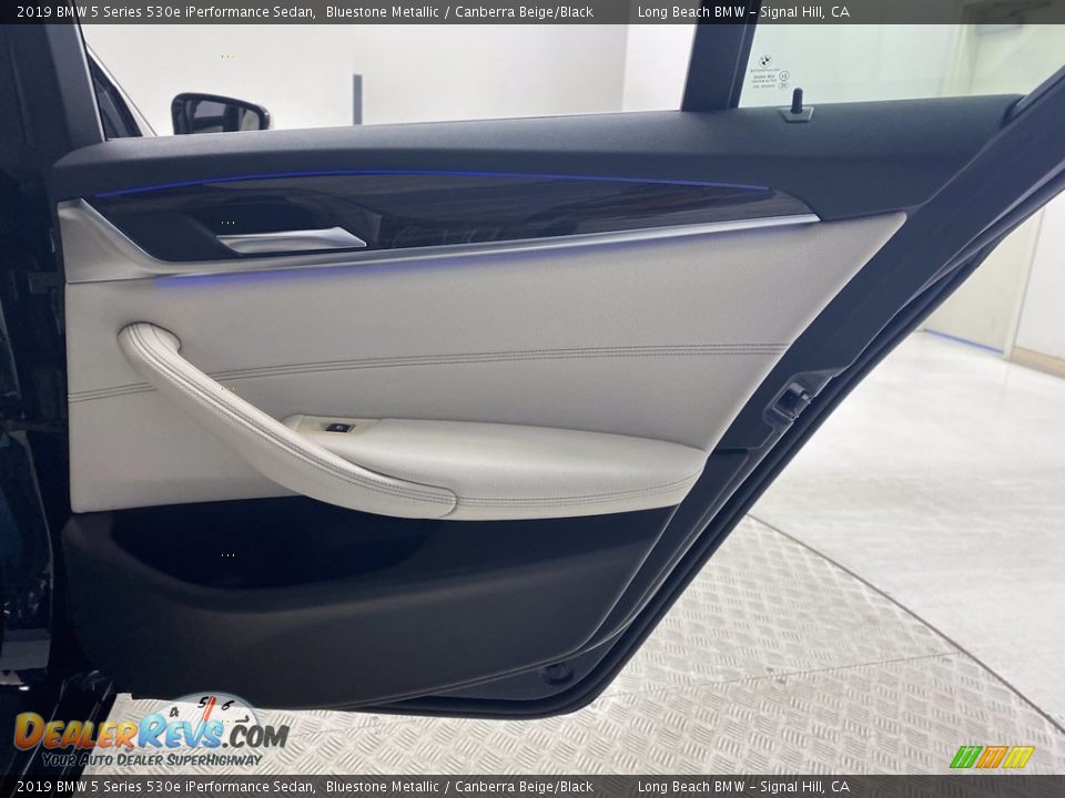 2019 BMW 5 Series 530e iPerformance Sedan Bluestone Metallic / Canberra Beige/Black Photo #35