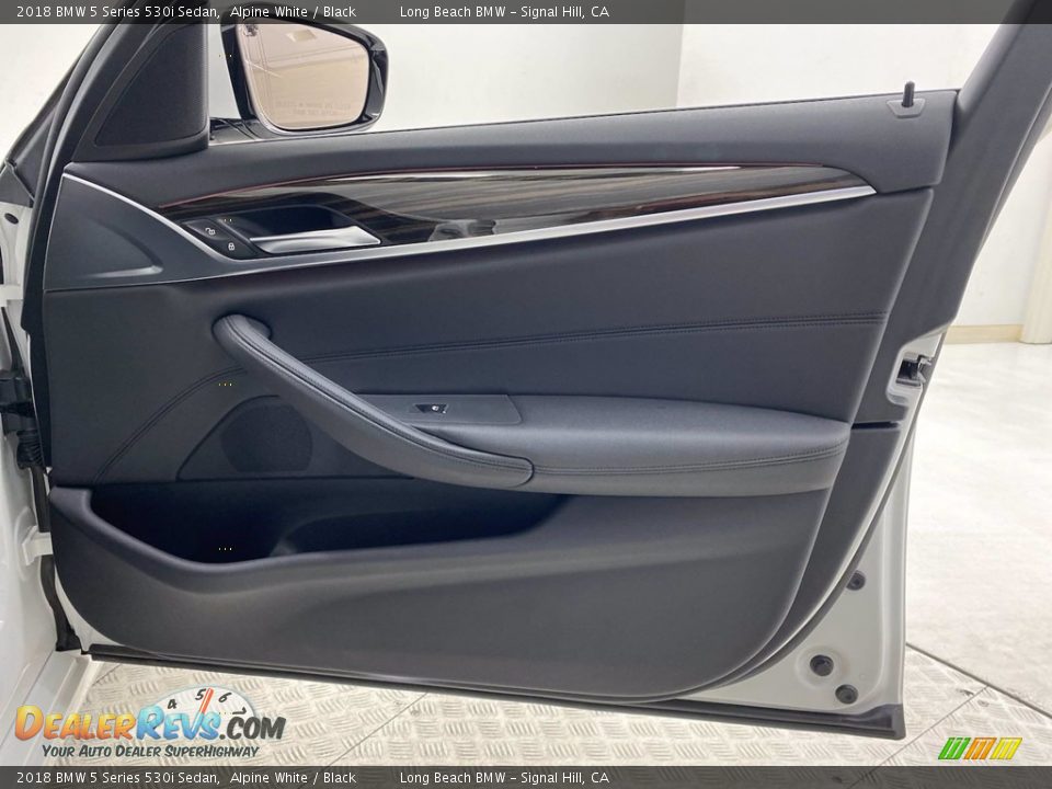 2018 BMW 5 Series 530i Sedan Alpine White / Black Photo #32