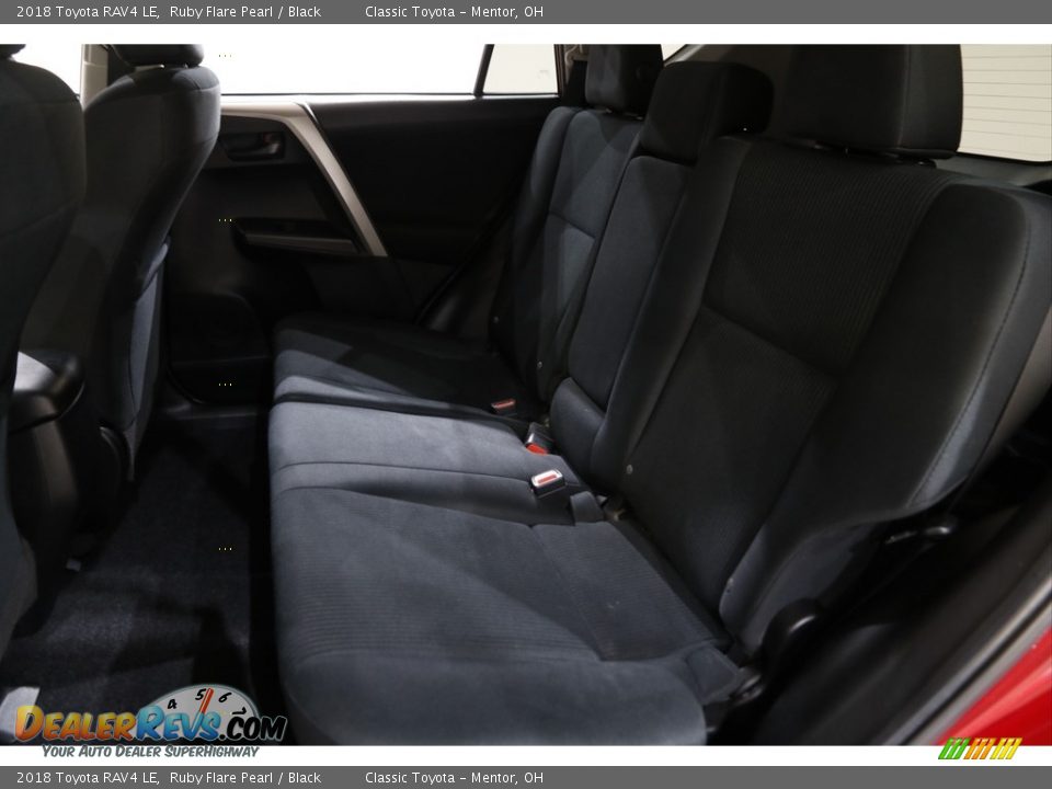 2018 Toyota RAV4 LE Ruby Flare Pearl / Black Photo #15