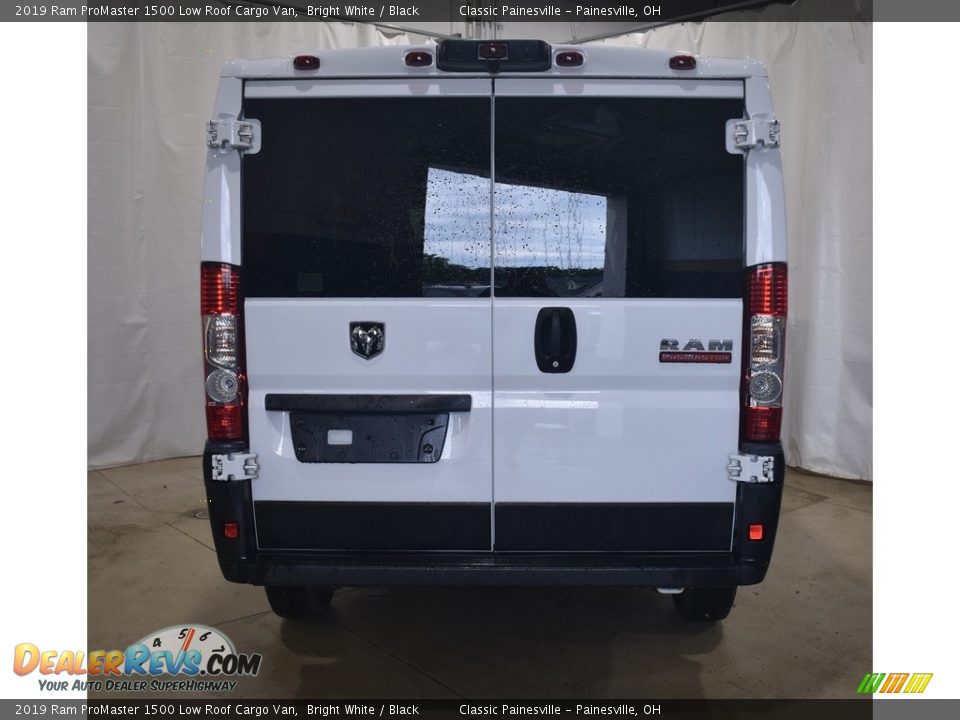 2019 Ram ProMaster 1500 Low Roof Cargo Van Bright White / Black Photo #3