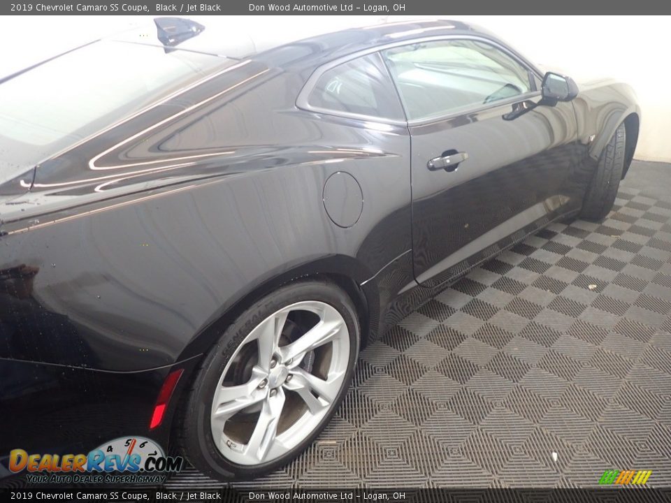 2019 Chevrolet Camaro SS Coupe Black / Jet Black Photo #16