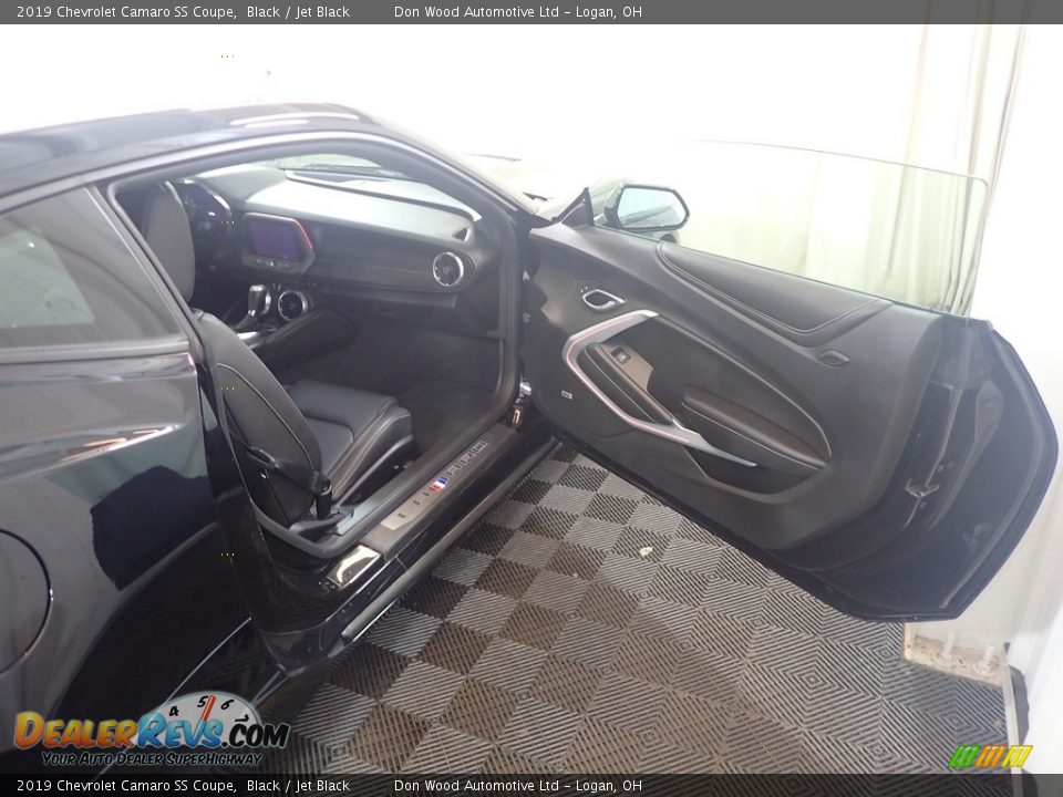 2019 Chevrolet Camaro SS Coupe Black / Jet Black Photo #31