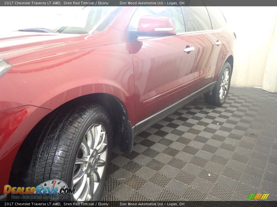 2017 Chevrolet Traverse LT AWD Siren Red Tintcoat / Ebony Photo #7