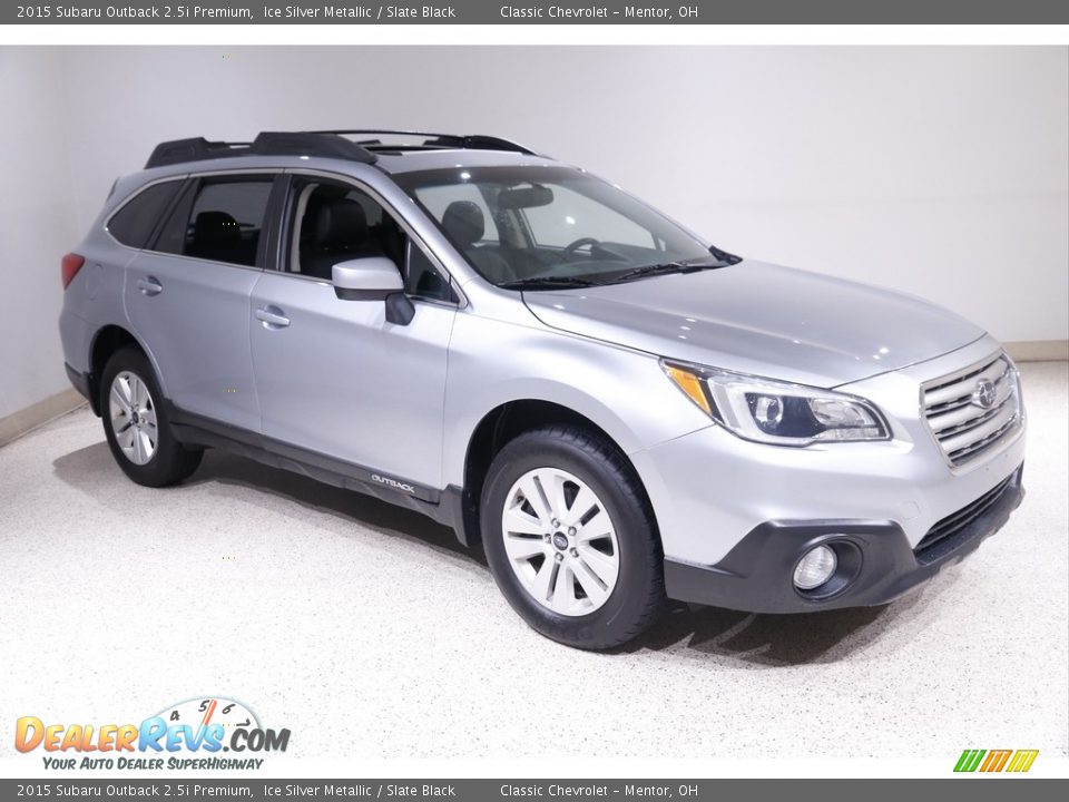 Front 3/4 View of 2015 Subaru Outback 2.5i Premium Photo #1