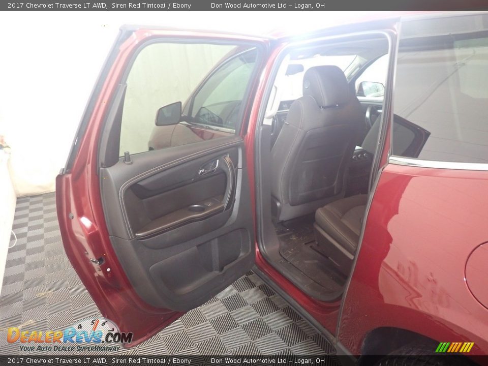 2017 Chevrolet Traverse LT AWD Siren Red Tintcoat / Ebony Photo #30