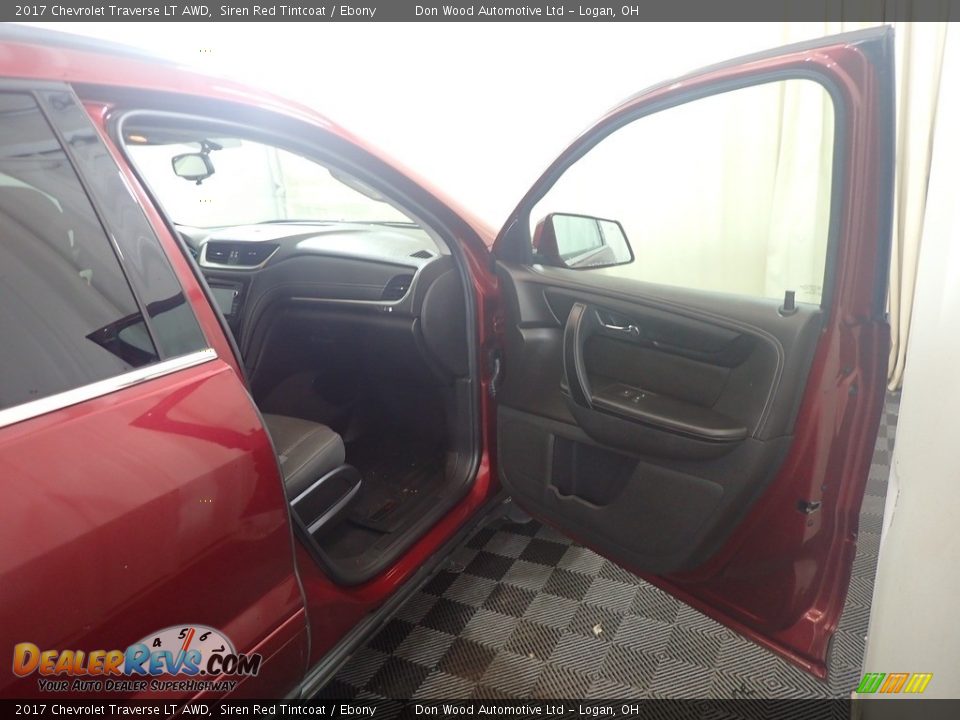 2017 Chevrolet Traverse LT AWD Siren Red Tintcoat / Ebony Photo #34