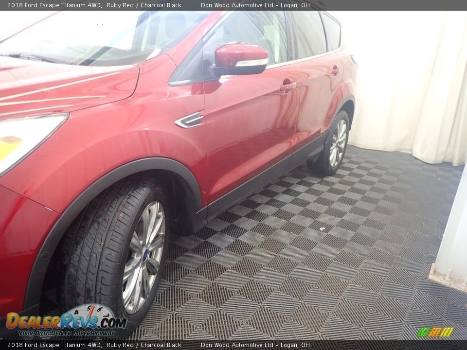 2018 Ford Escape Titanium 4WD Ruby Red / Charcoal Black Photo #10