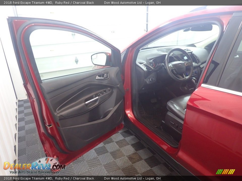 2018 Ford Escape Titanium 4WD Ruby Red / Charcoal Black Photo #20