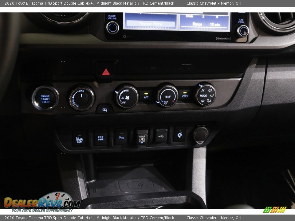 Controls of 2020 Toyota Tacoma TRD Sport Double Cab 4x4 Photo #11