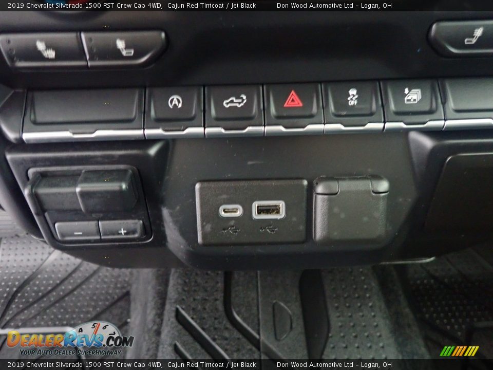 2019 Chevrolet Silverado 1500 RST Crew Cab 4WD Cajun Red Tintcoat / Jet Black Photo #26