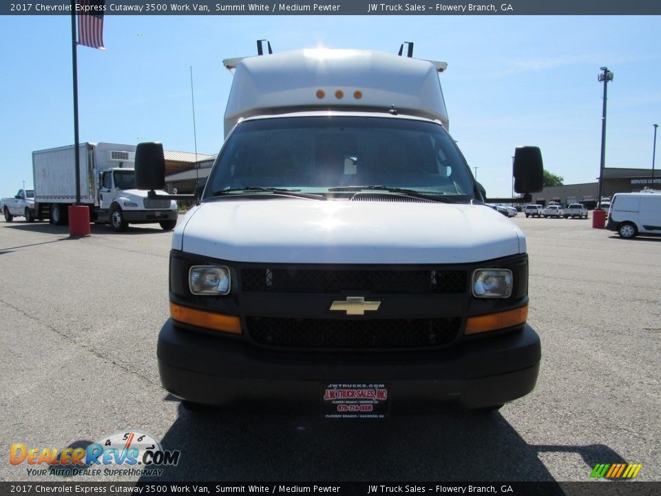 2017 Chevrolet Express Cutaway 3500 Work Van Summit White / Medium Pewter Photo #11