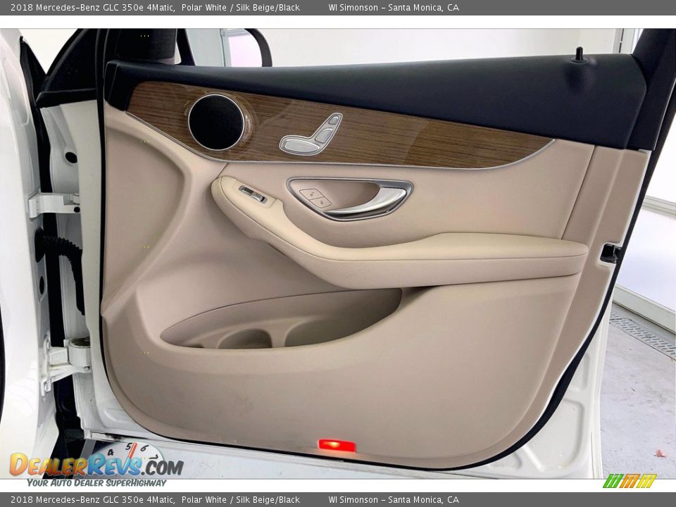 Door Panel of 2018 Mercedes-Benz GLC 350e 4Matic Photo #27