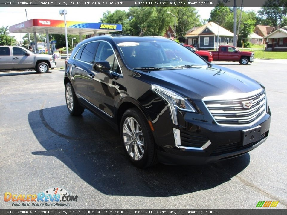 2017 Cadillac XT5 Premium Luxury Stellar Black Metallic / Jet Black Photo #5