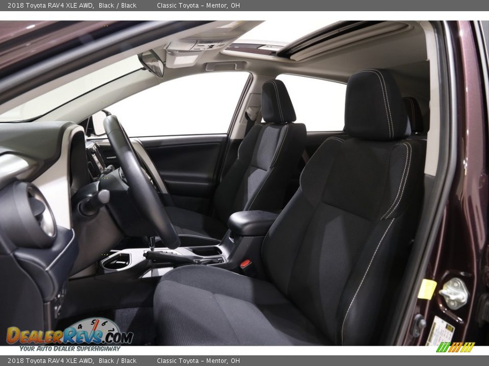 2018 Toyota RAV4 XLE AWD Black / Black Photo #5