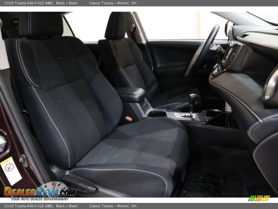 2018 Toyota RAV4 XLE AWD Black / Black Photo #14