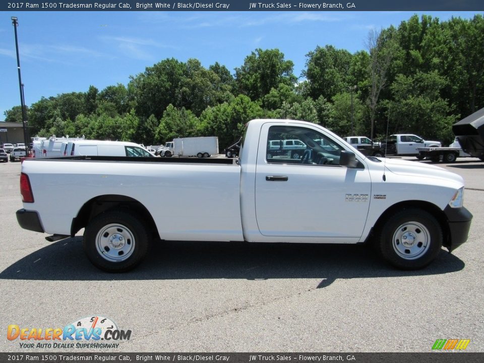 2017 Ram 1500 Tradesman Regular Cab Bright White / Black/Diesel Gray Photo #5