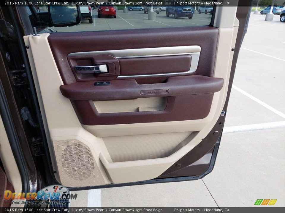 Door Panel of 2016 Ram 1500 Lone Star Crew Cab Photo #24