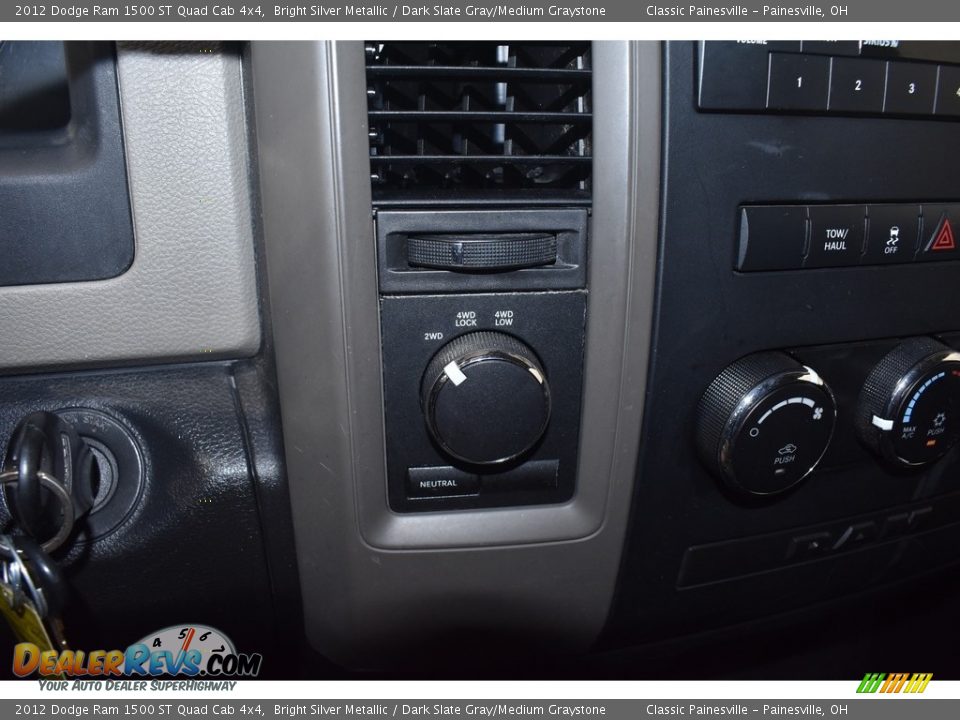 2012 Dodge Ram 1500 ST Quad Cab 4x4 Bright Silver Metallic / Dark Slate Gray/Medium Graystone Photo #14