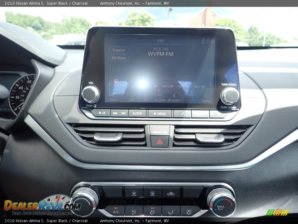 2019 Nissan Altima S Super Black / Charcoal Photo #15