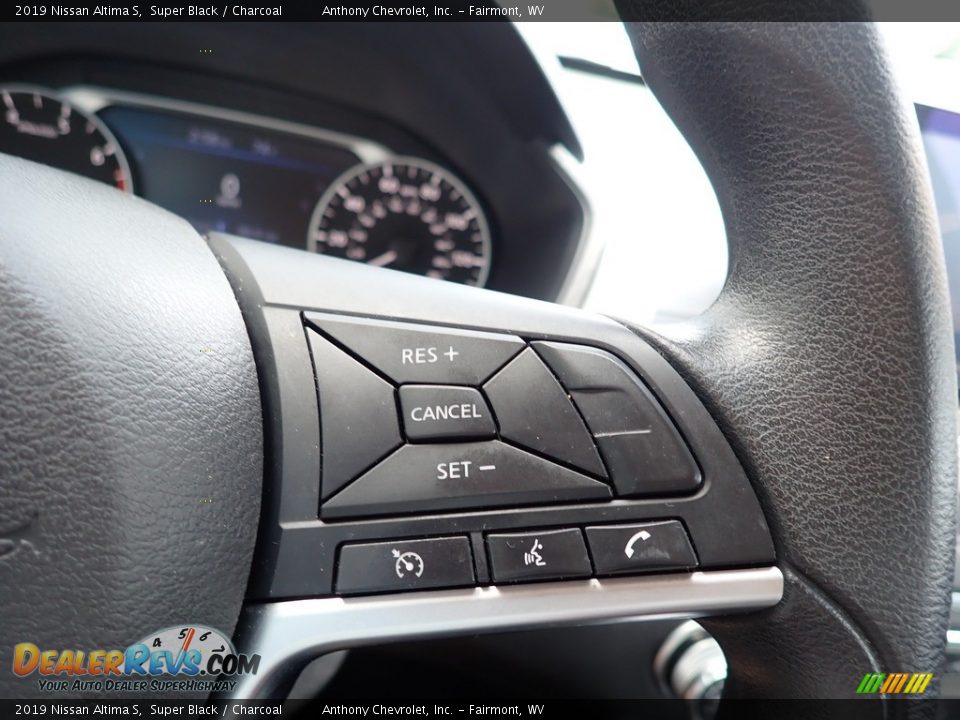2019 Nissan Altima S Super Black / Charcoal Photo #19