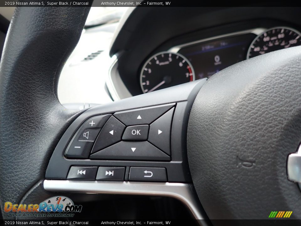 2019 Nissan Altima S Super Black / Charcoal Photo #20