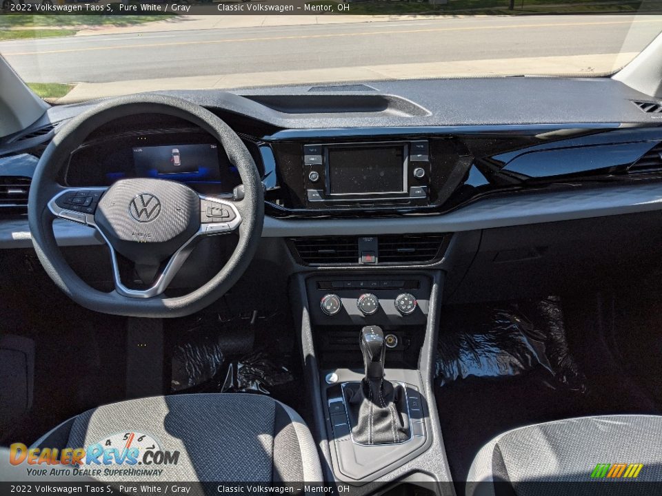 2022 Volkswagen Taos S Pure White / Gray Photo #3