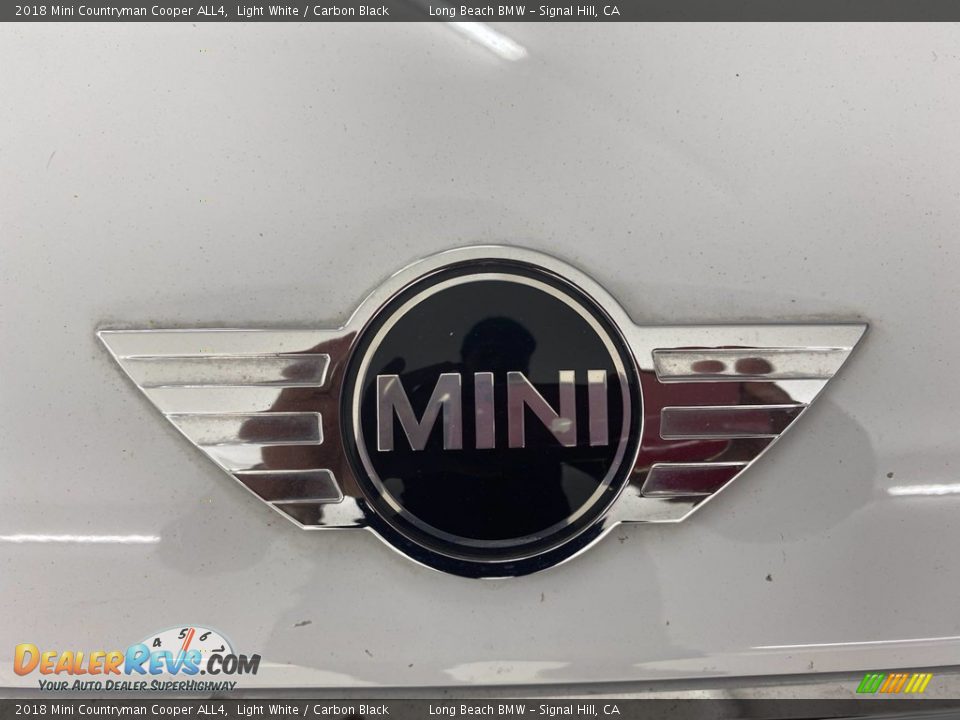 2018 Mini Countryman Cooper ALL4 Light White / Carbon Black Photo #8