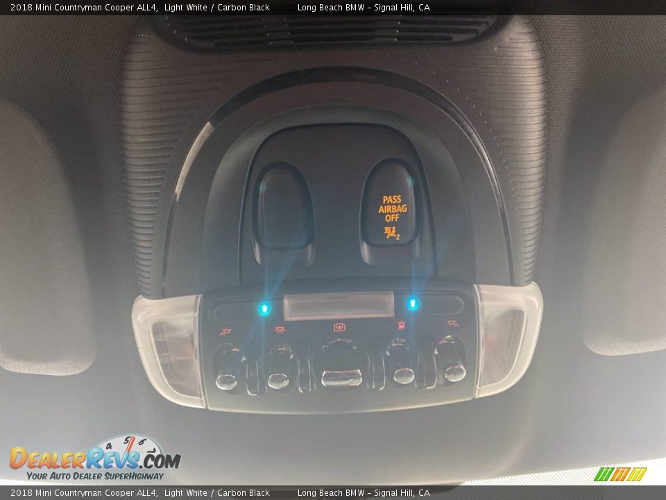 2018 Mini Countryman Cooper ALL4 Light White / Carbon Black Photo #30
