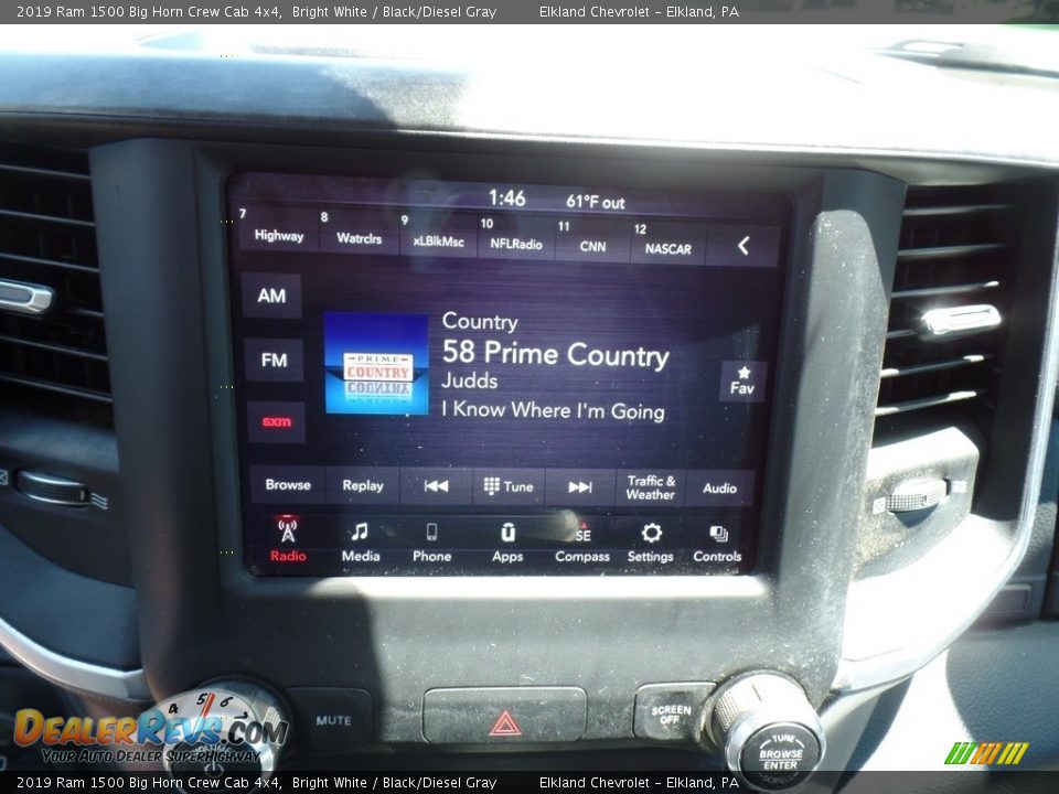 2019 Ram 1500 Big Horn Crew Cab 4x4 Bright White / Black/Diesel Gray Photo #24