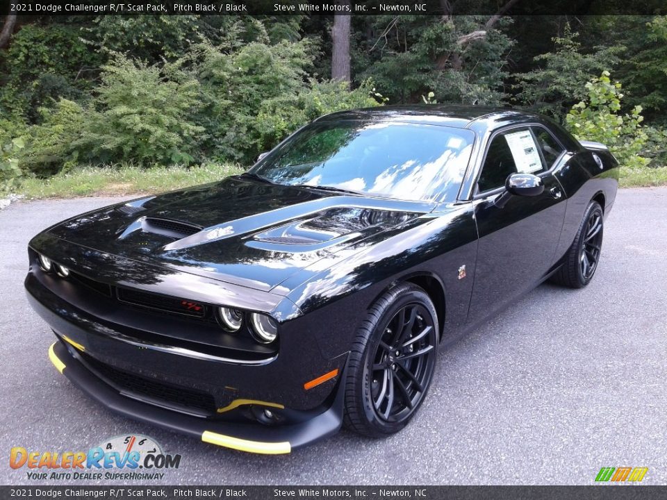 Pitch Black 2021 Dodge Challenger R/T Scat Pack Photo #2