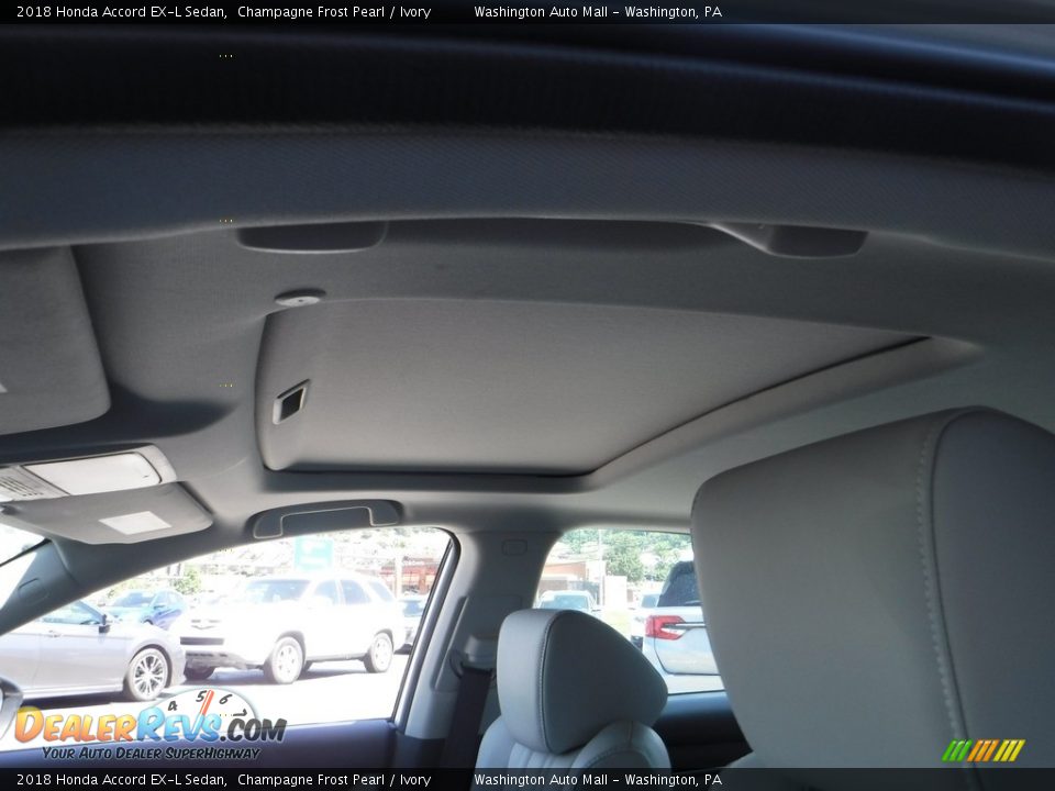 2018 Honda Accord EX-L Sedan Champagne Frost Pearl / Ivory Photo #11