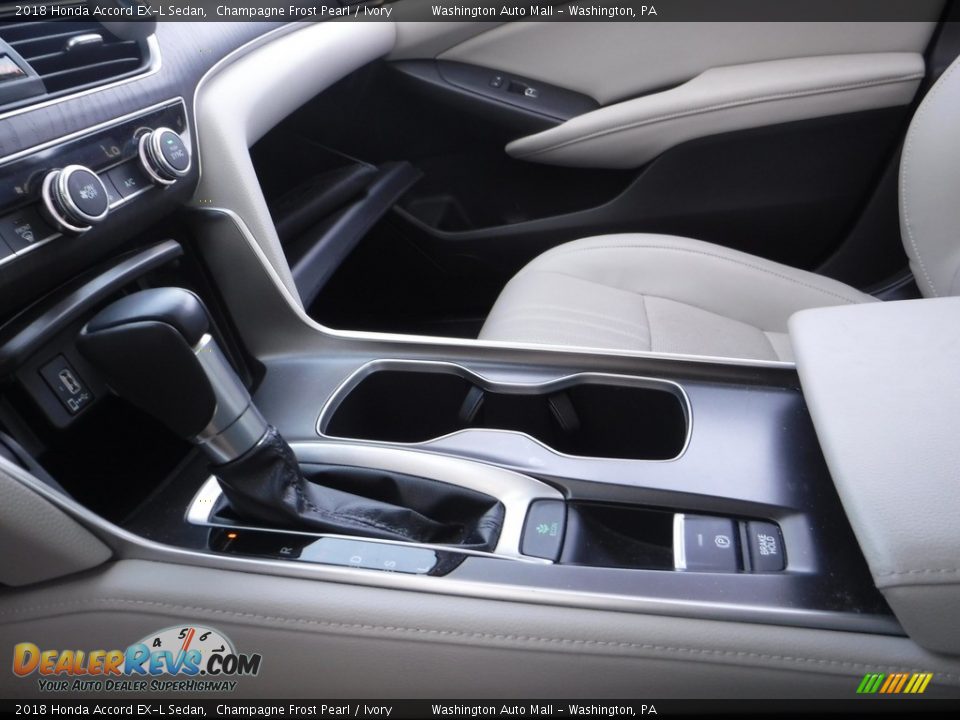 2018 Honda Accord EX-L Sedan Champagne Frost Pearl / Ivory Photo #17