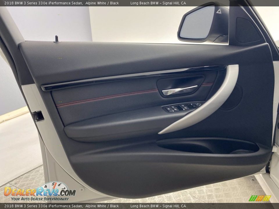 2018 BMW 3 Series 330e iPerformance Sedan Alpine White / Black Photo #13
