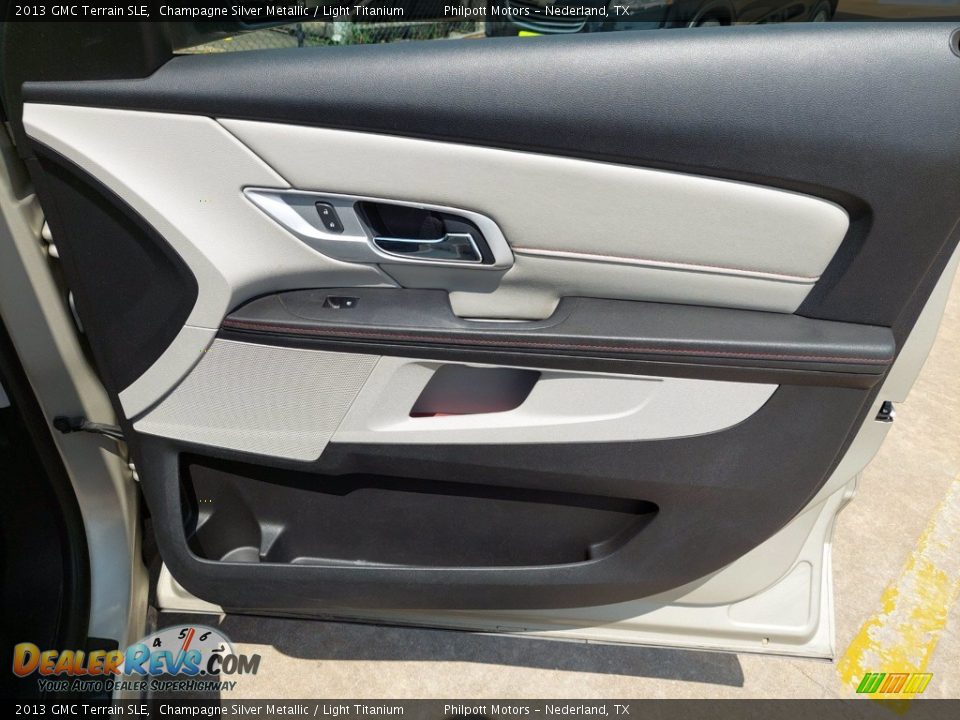 2013 GMC Terrain SLE Champagne Silver Metallic / Light Titanium Photo #28
