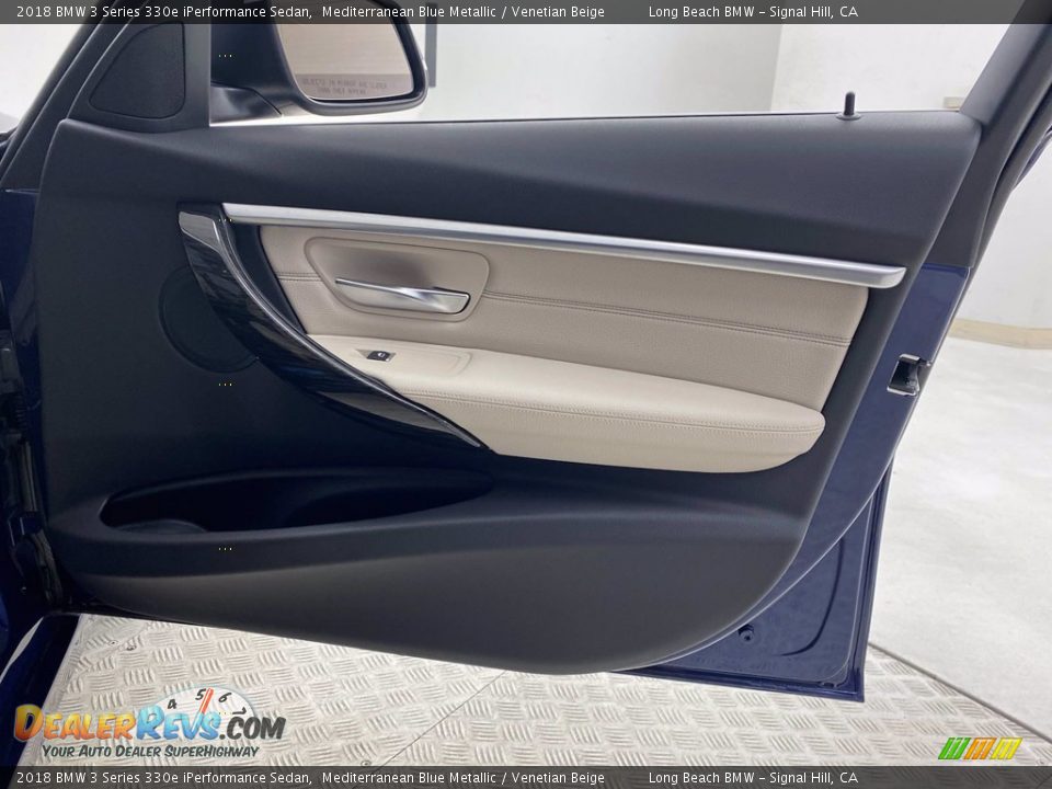 2018 BMW 3 Series 330e iPerformance Sedan Mediterranean Blue Metallic / Venetian Beige Photo #32